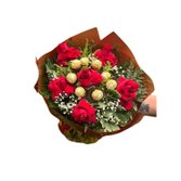 Buquê de Rosas Love com Ferrero