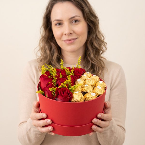 Caixa Box de Rosas Vermelhas e Chocolate