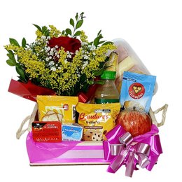 Imagem de Cesta Pequena Pães Frios Frutas e Rosas