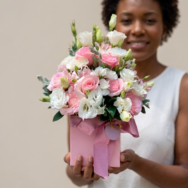 Caixa Box Lisianthus e Rosas