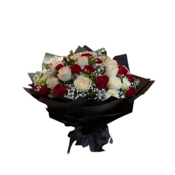 Buquê Amor 12 Rosas Vermelhas & 12 Brancas