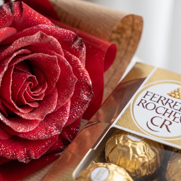 Rosa Vermelha Brilhante & Ferrero Rocher 4un