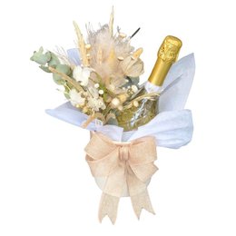 Imagem de Espumante Moscato Dolce Italiano com Arranjo de Flores