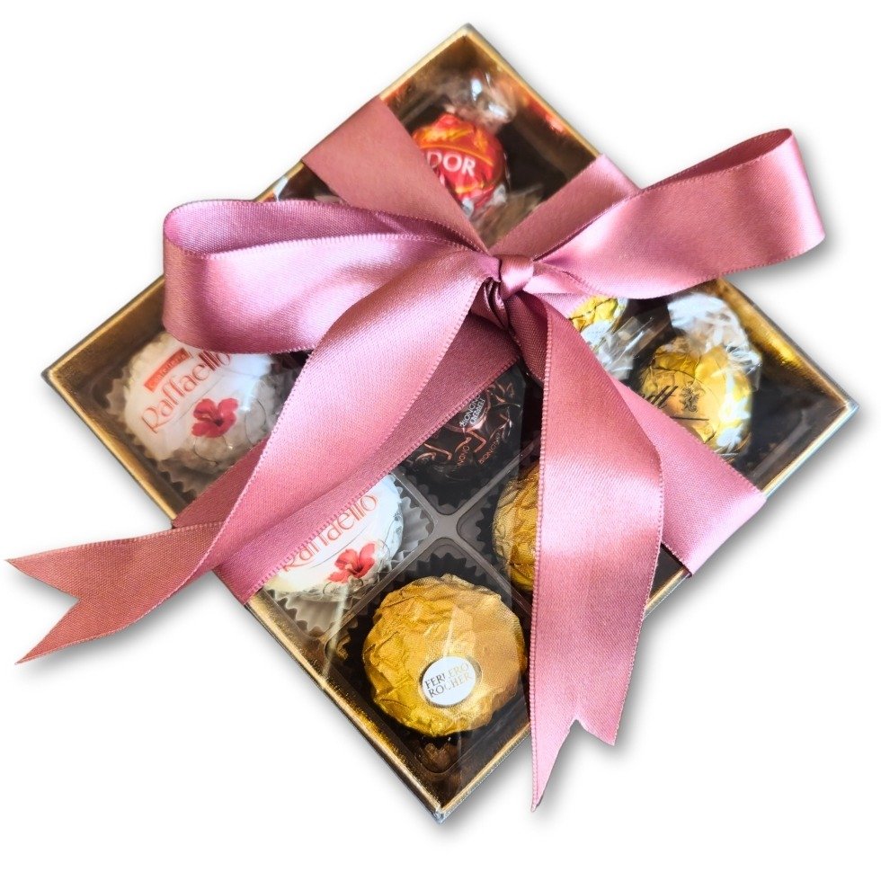 Caixa Rosa Chocolate Sortido Lindt e Ferrero Rocher | Giuliana Flores
