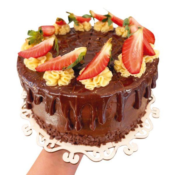Bolo Brigadeiro com Morango 1,5Kg