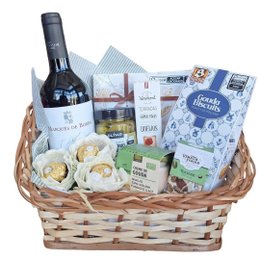 Imagem de Cesta Vinho Reserva, Azeitonas, Biscoitos e Chocolate