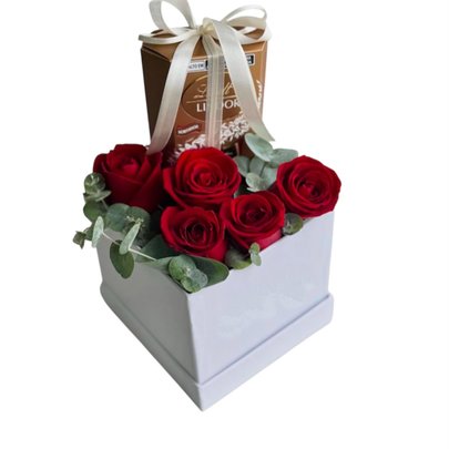 Dream Box Branco com Rosas e Lindt