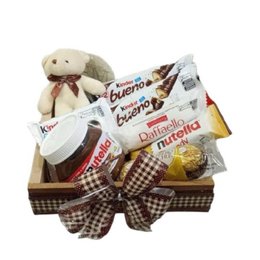 Imagem de Cesta com Chocolates Kinder e Pelúcia