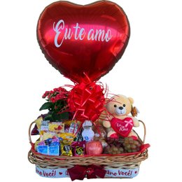Imagem de Cesta Romântica de Casal com Ursinho e Balão Coração