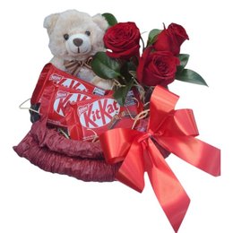 Imagem de Cesta Chocolate com Rosas e Pelúcia