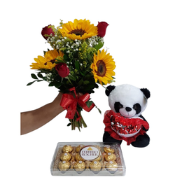 Imagem de Buquê de Girassóis com Rosas Pelúcia e Chocolate