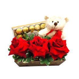 Imagem de Jardineira de Rosas com Urso e Ferrero Rocher