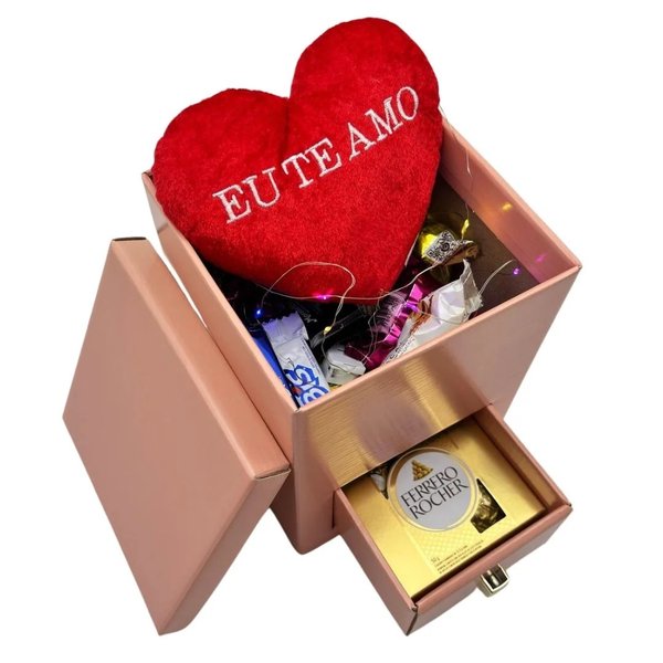 Caixa Criativa com Almofada de Coração e Chocolate Led