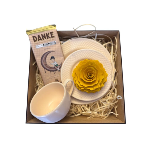 Cesta de Presente com Chocolate Doce Elegância