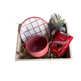 Imagem de Cesta de presente com Chocolate e Xicara 