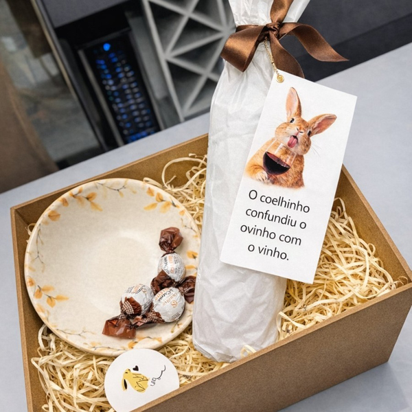 Cesta de Páscoa Gourmet Vinho & Cerâmica Artesanal