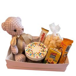 Imagem de Box Premium Celebração: Urso Clássico e Bolo Festivo G