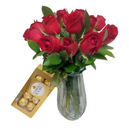Imagem de Vaso Amor em Rosas com Ferrero