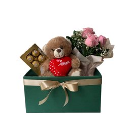 Imagem de Box com Pelúcia , Chocolate e Rosas
