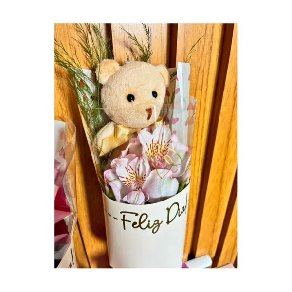 Mimo Buquê com Pelucia Dia da Mulher