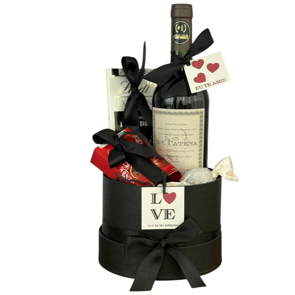 Box Romântica Vinho e Chocolates