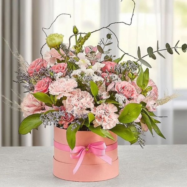 Arranjo Rosé em Caixa de Flores com Cravos