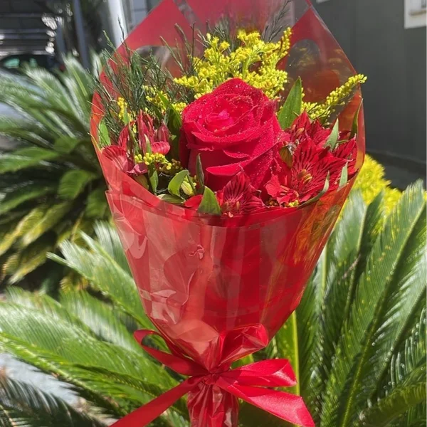 Ramalhete Rosa Solitária Premium