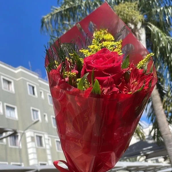 Ramalhete Rosa Solitária Premium