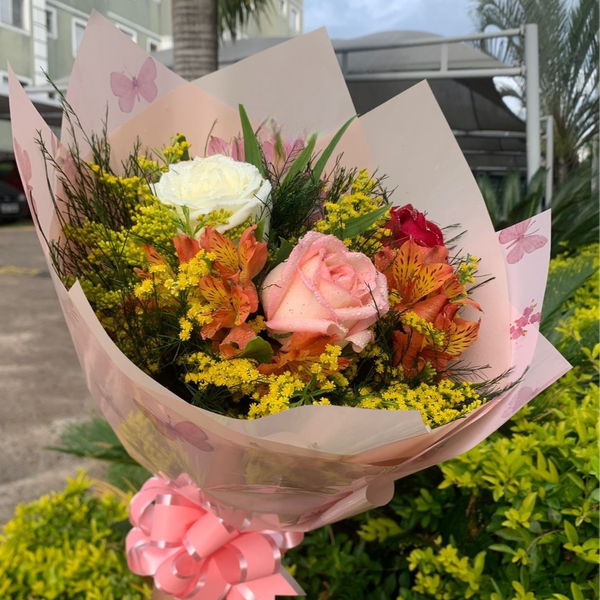 Mini Buquê Mix de Rosas Coloridas