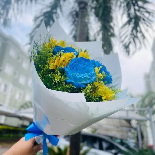 Mini Buquê Rosa Azul
