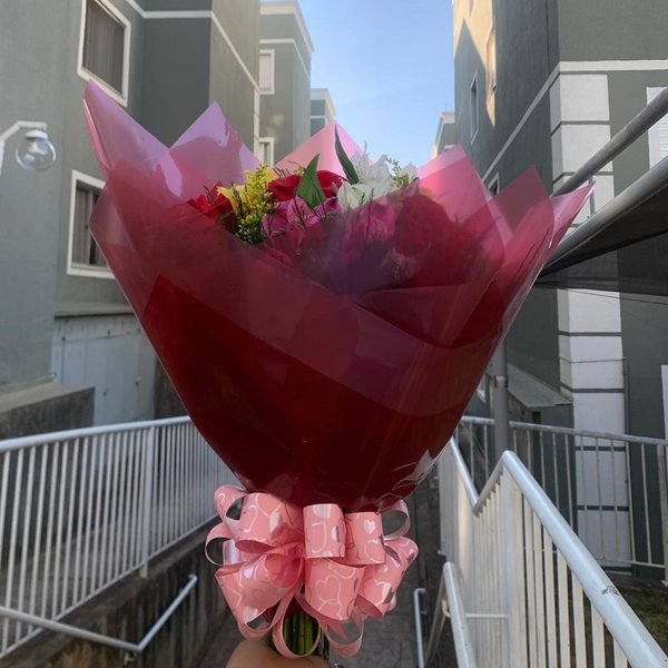 Buquê Cléo Premium 12 Rosas 