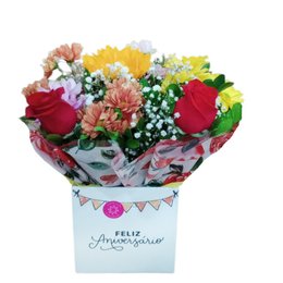 Imagem de Caixa Feliz Aniversário Mix de Flores