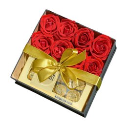 Imagem de Caixa de Rosas com Chocolate Ferrero Rocher