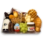 Cesta de Café da Manhã  Nutella & Kinder