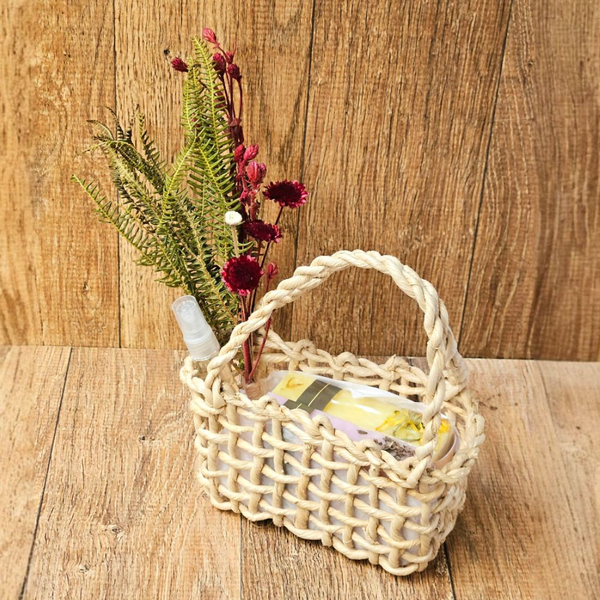 Cesta Sabonete Artesanal Mini Buquê e Home Spray