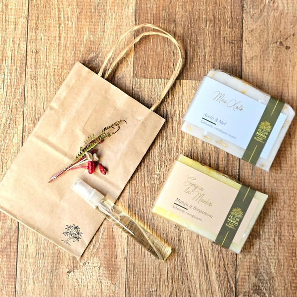 Kit Sabonetes Artesanais e Mini Home Spray