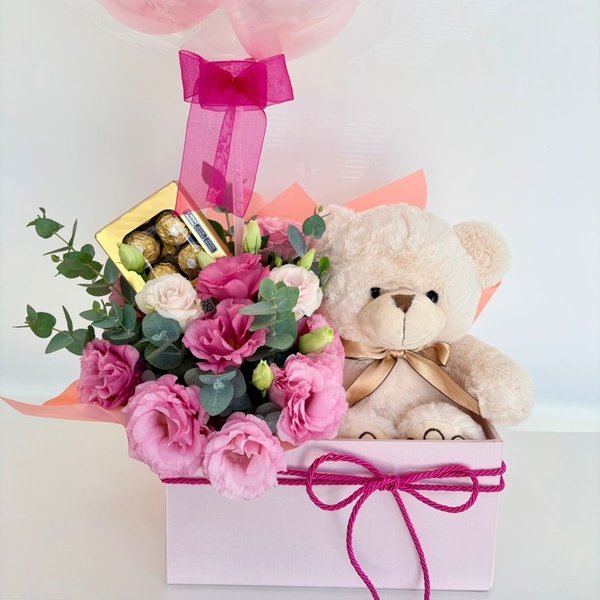 Flores, Pelúcia, Chocolate e Balão Personalizado