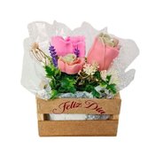 Kit Mini Caixa Coração com Flores e Velas