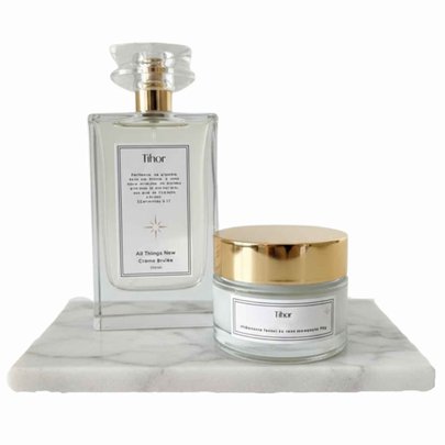 Perfume All Things New e Hidratante De Rosa Mosqueta