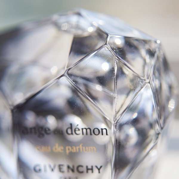 Perfume feminino Givenchy Ange ou Demon EDP  100 ML