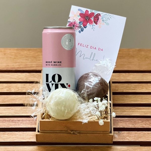 Cesta Vinho Rosé Frisante Pães de Mel Dia da Mulher