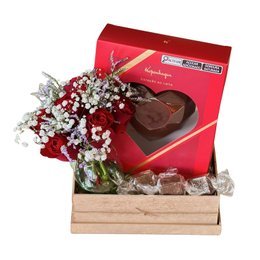 Imagem de Cesta Dia dos Namorados Coração Chocolate Kopenhagen