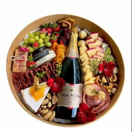 Imagem de Espumante e Tábua de Frios