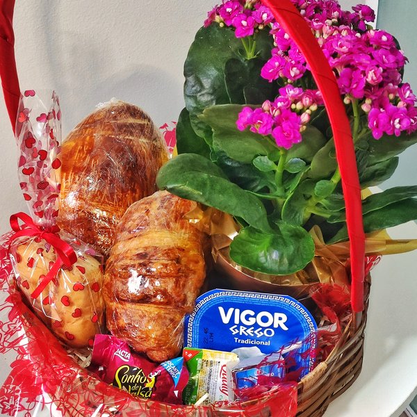 Cesta com Flor e Croissant