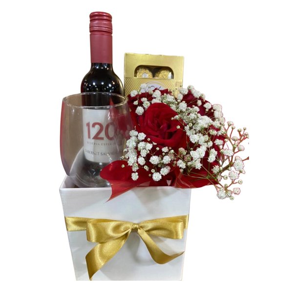 Cesta Amor Celebração e Rosas da Mamãe