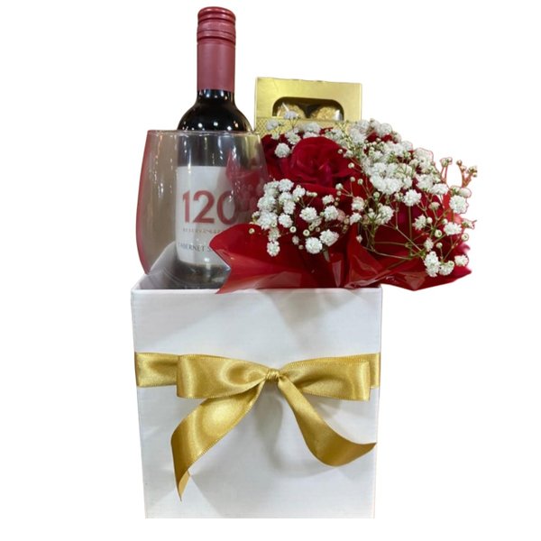 Cesta Amor Celebração e Rosas da Mamãe