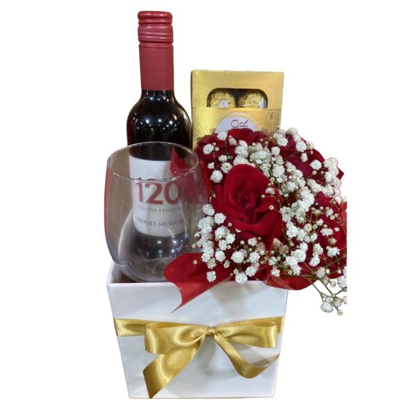 Cesta Amor Celebração e Rosas da Mamãe