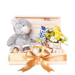 Imagem de Baú Chocolates, Pelúcia e Flores