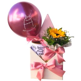 Imagem de Arranjo de Girassol com Balão