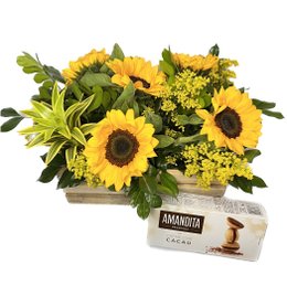 Imagem de Cesta de Girassóis Com Chocolate Para Presentear 